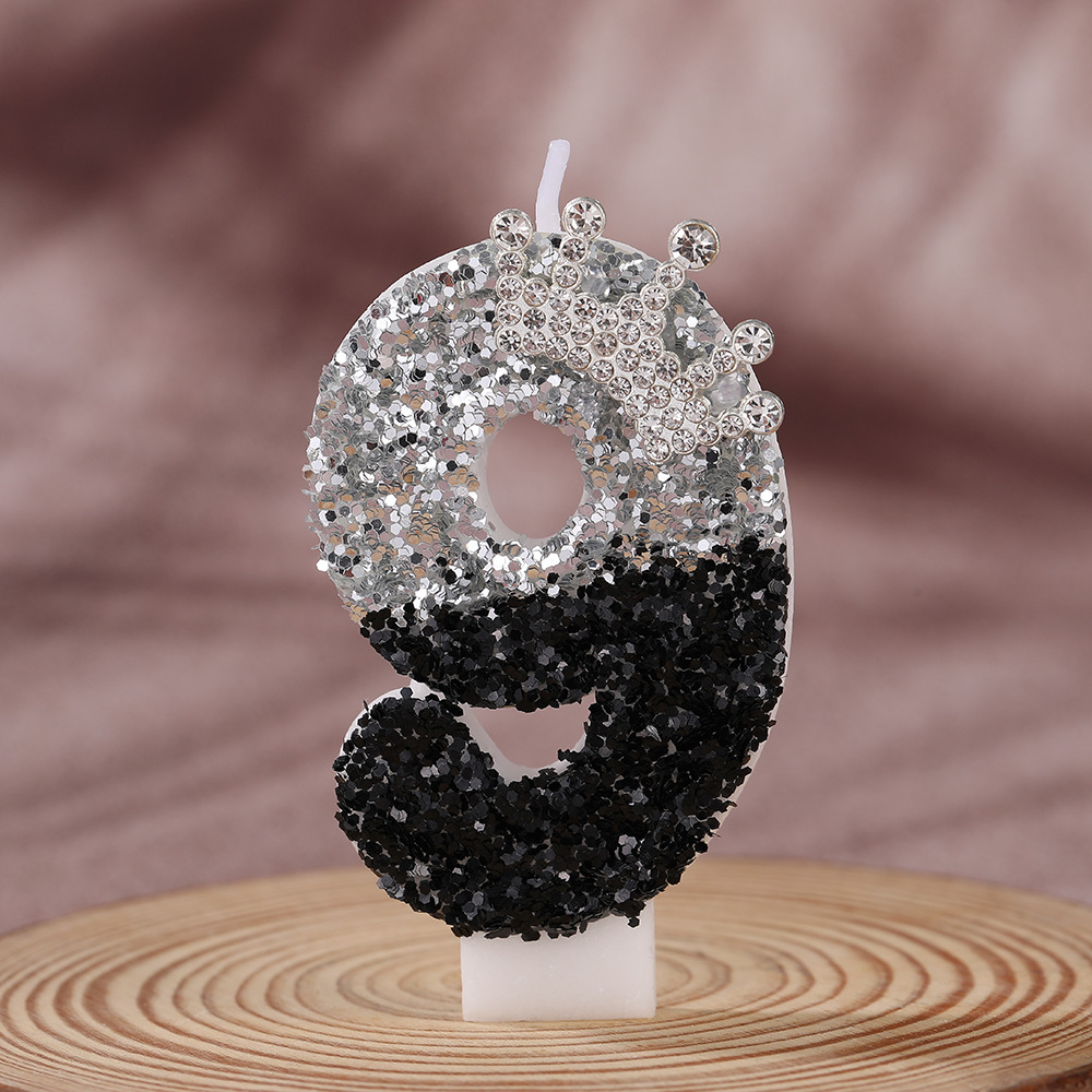 Black Silver Gradient Crown Ha - Holiday Candle Set recension och pris